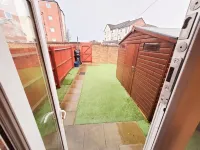 *Modern 3 bed in Newport - close to city centre*