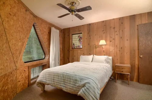 Cozy Dome w/Sauna on Diamond Lake, Cable WI