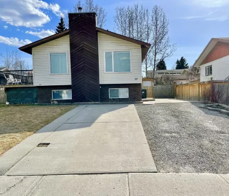 Spacious 4-BR Home near Jasper!