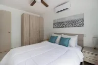 Flor de Limón Pool Condo—Beach & Cafés Steps Away