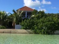 The Penthouse with Sweeping Views of Cocoa Bay Beach , Green Turtles & Rays Hotels in Green Turtle Cay