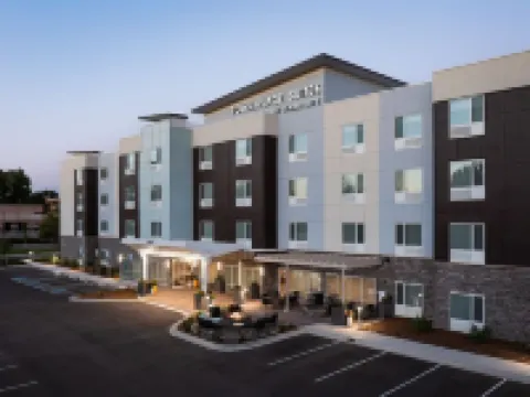 萬豪特雷西TownePlace Suites 套房酒店 特雷西酒店