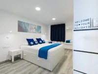 FRONTLINE WITH GARDEN Hotels near Playa del Águila