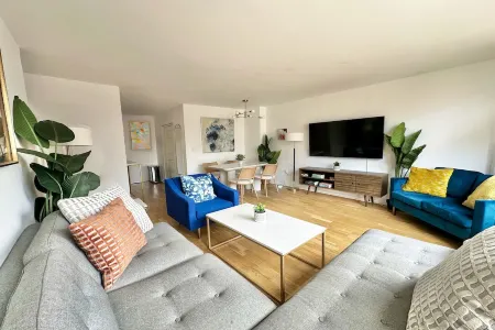 Luxury 2BR-1BA - 10min to NYC - Elevator Building Отели рядом с достопримечательностью «Технологический институт Стивенс»