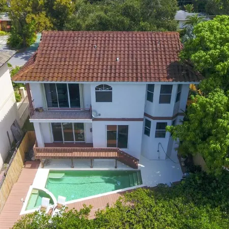"Casa del Siesta" Mediterranean Luxury by the Beach — Pool, Spa & Private Dock