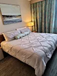 4 Room Luxury Wellness Spa Suite.  Free Sauna & Steam Room.  Offers Spa Services