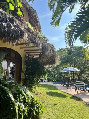 Great ocean views, walking distance to town/ beach, heated pool, family friendly