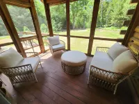 4b2b true Log retreat in the heart of the Whites