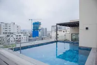 w Modern 3BR w Balcony Near Kennedy Park