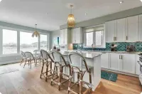 Clean & Bright +  Close 2 Spa/Parks & Great for Kids 휘트비 호텔