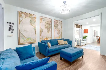 Big Modern Downtown BFLO House