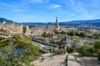 Bastide overlooking the Luberon and shelter on pool for 10/11 pers 1120/2200 € / week