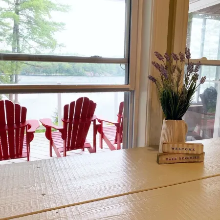 WATERFRONT COTTAGE in Muskoka