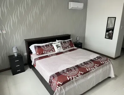Gated Luxury New Kingston 1 Bdrm Condo Pool & Gym