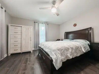 Charming 2-bedroom house in terrific Asheboro with AC, WiFi