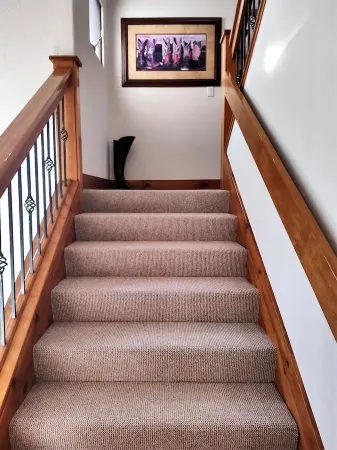 Spacious 5-Bedroom Vail Home • Private Hot Tub • on Free Shuttle Route