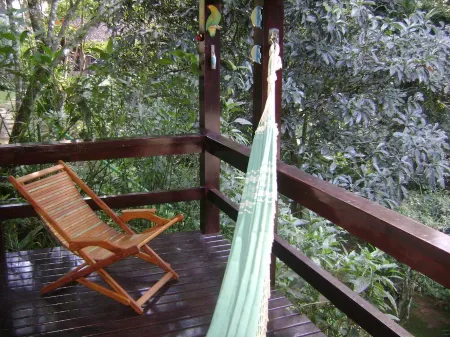 Charming and cozy chalet on the mining side of Vila de Maringá.