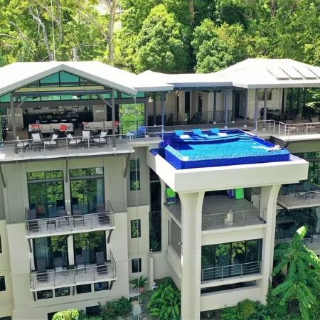 Manuel Antonio Luxury Villa – Fully Staffed 8 Br Estate with Chef, Ocean Views