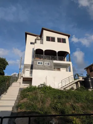 Kozmik Sensetionz Presidential Suite @ Villa Opulence in Vieux Fort, St. Lucia Hotels in Banse