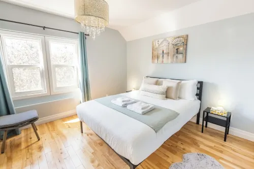 5 min to Agawa Train | Cozy Oasis w/Firepit & Deck