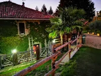 "CASA DEL CANTA" FREE WI-FI, FREE PARKING. Hotel in zona Cascina Pistone formaggio