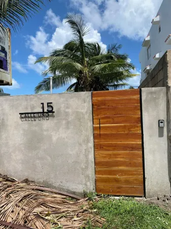 Beachfront Casita en Luquillo – Ocean Views Bad Bunny Ready Отели в г. Мамейес I