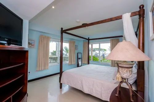 Oceania Resort Closest Apt to Eagle Beach with King Bed and Jacuzzi