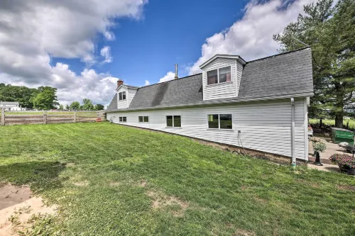 Loft Unplugged w/ Outdoor Space in Amish Country!