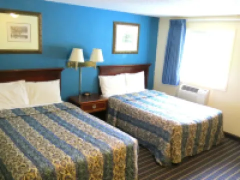Budget Host Airport Inn Hotels in Waterville