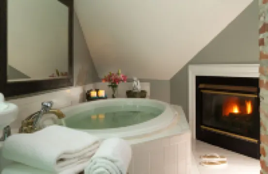 White Doe Inn Bed & Breakfast