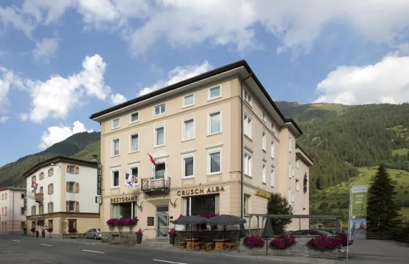 策爾內茨克勞斯酒店