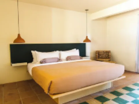 Hummingbird Inn Hotels in Ojai