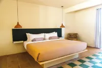 Hummingbird Inn Hotels in Ojai
