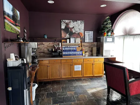 Packwood Lodge & Cabins