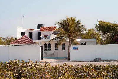 Guesthouse Villa la Isla Hotels in 