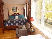 Ray's Bucktown Bed and Breakfast Hotels near Wicker Park