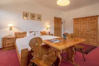 Gasthof Löwen by Hotel Montafoner Hof Hotels in Bartholomaberg