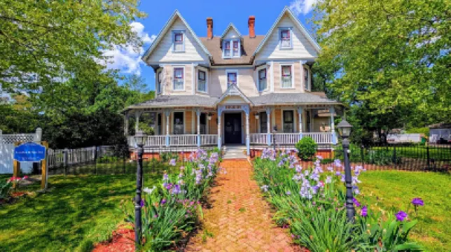 Garden and Sea Inn Hotels in 