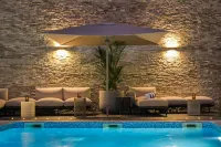 K Hotel Douala - Pools