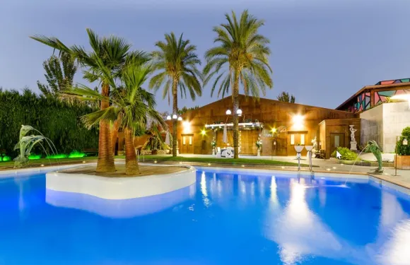 卡米諾·德·格拉納達住宿