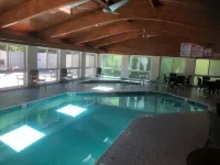 The Landing Resort - Pool
