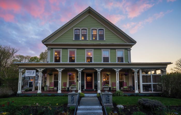 Captain Freeman Inn