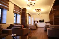 Cheltikov Hotel - Bintang 3
