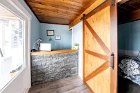 The Iona Heights Inn - spa