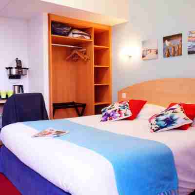 Hôtel Du Port Rhu Rooms