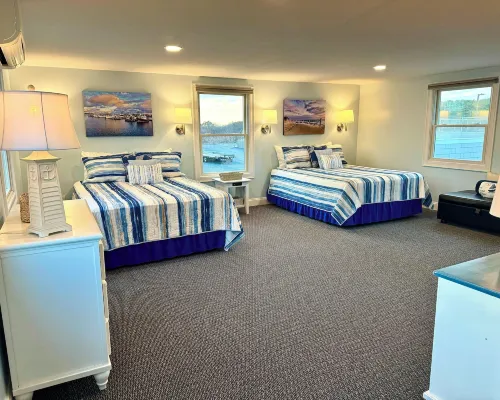 Top Mast Resort Hotels in Barnstable County