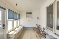 Cozy Wisconsin Abode Walk to Lake Michigan! - 3성급