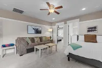 Convenient 3-BR Townhouse in SW Durham
