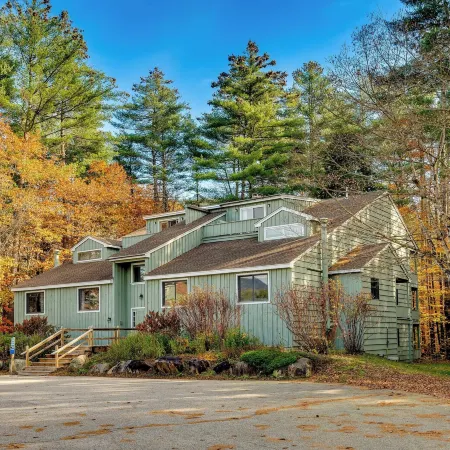 Spacious Bartlett Condo w/ Balconies & Pool!