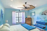 Unwind Fireside: Serene Murphy Escape w/ Hot Tub! - Parking